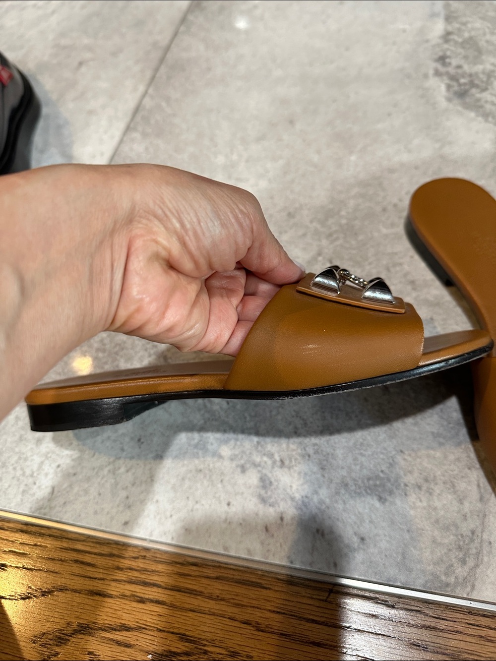 Hermes Dune gold calf Leather Slide Sandals with silver hardware - - Picture 3 of 6
